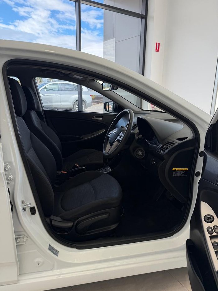 2017 Hyundai Accent Active