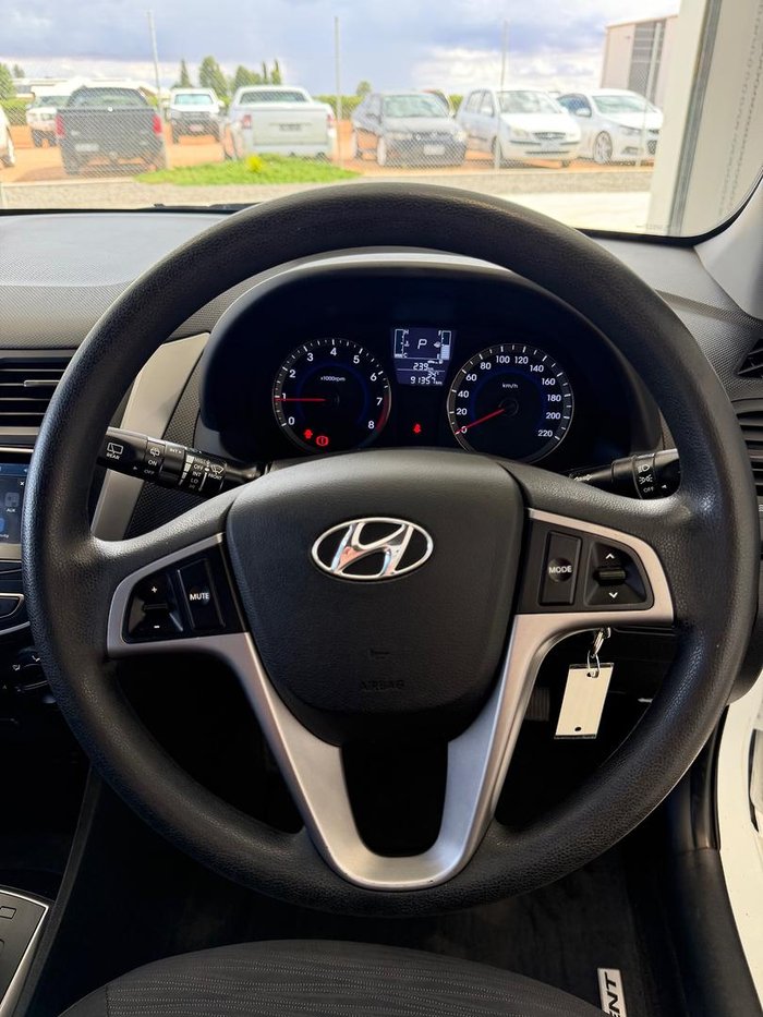 2017 Hyundai Accent Active