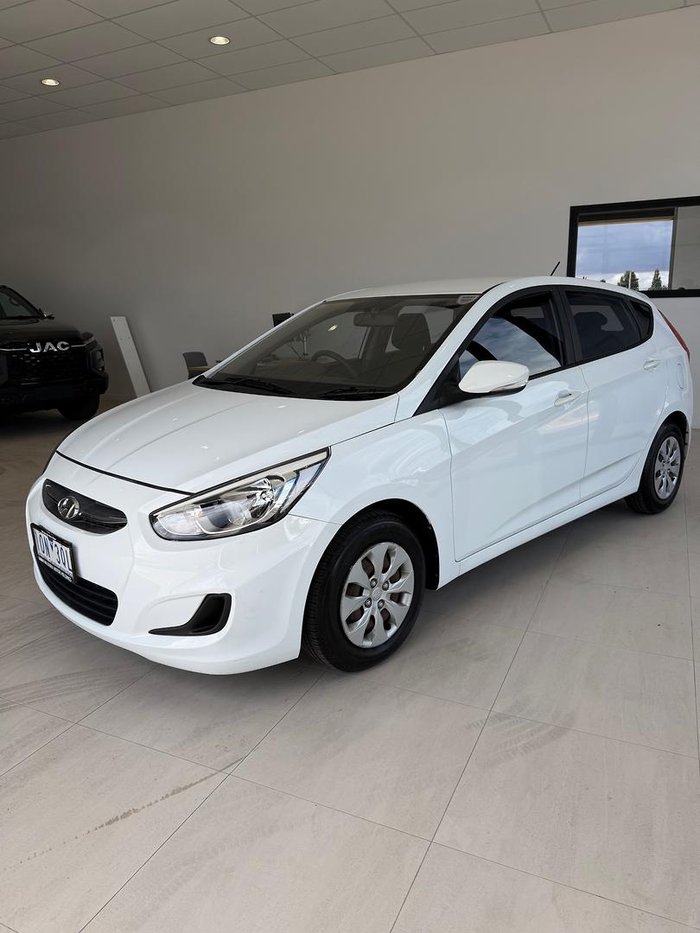 2017 Hyundai Accent Active