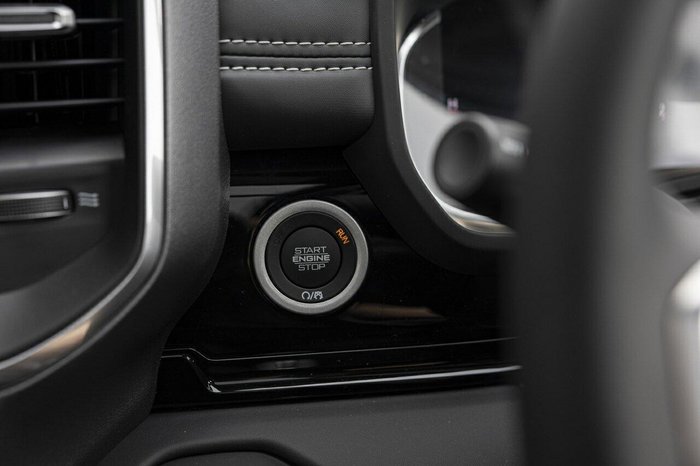 2026 RAM 1500 Laramie Sport Hurricane SO RamBox