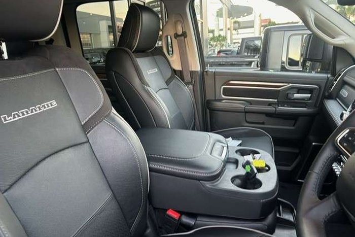 2024 RAM 2500 Laramie Rambox