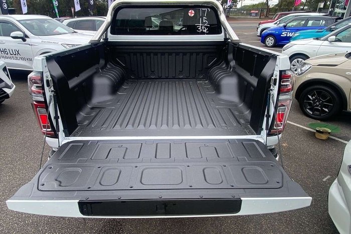 2025 GWM Cannon Lux NPW 4X4 Dual Range Pearl White (9F01)