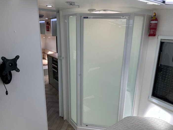 2026 Olympic Marathon 22.6' Rear Club