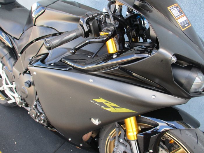 2010 Yamaha YZF-R1 Black