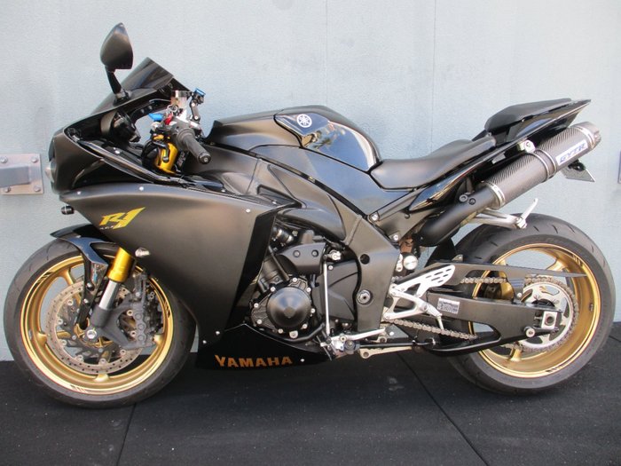 2010 Yamaha YZF-R1 Black