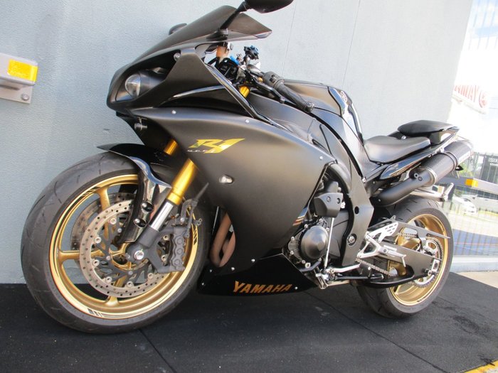 2010 Yamaha YZF-R1 Black