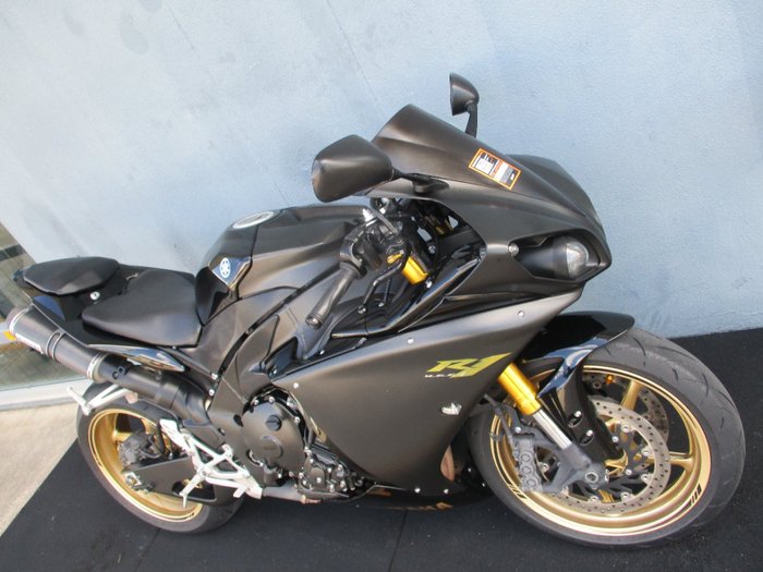 2010 Yamaha YZF-R1 Black