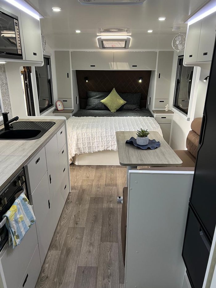 2026 Design RV Crx F226m Rear Bunks