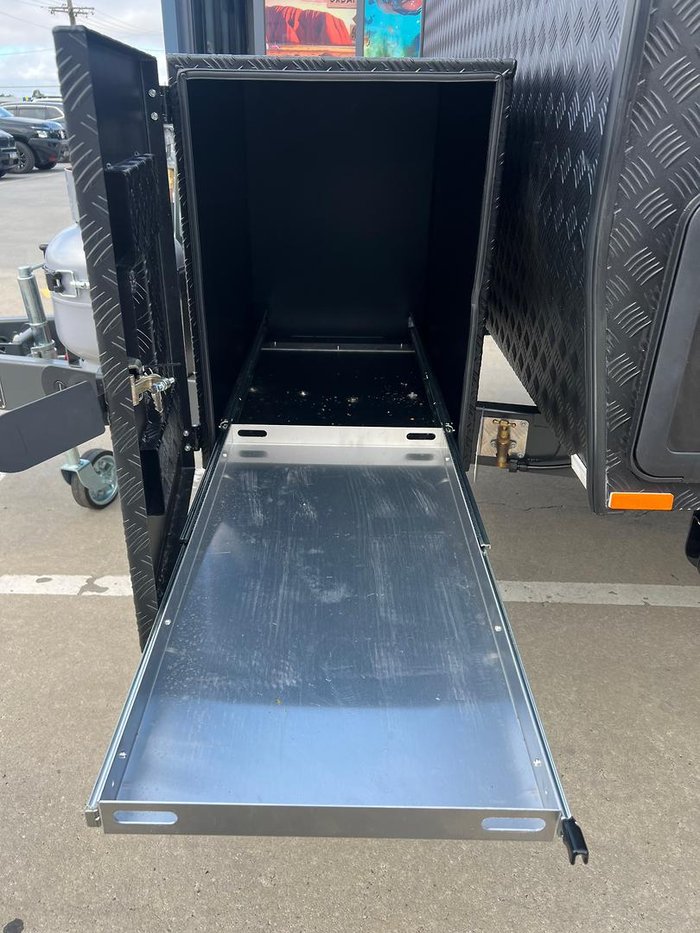 2026 Design RV Crx F226m Rear Bunks