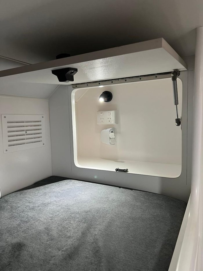 2026 Design RV Crx F226m Rear Bunks