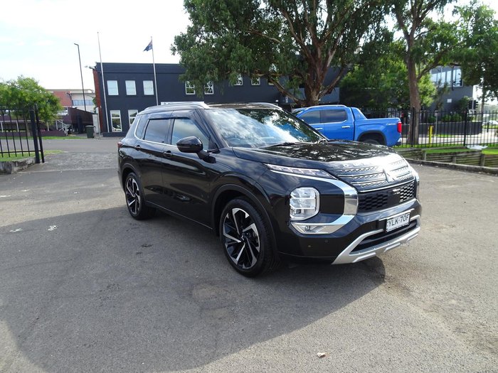 2022 Mitsubishi Outlander Exceed Tourer