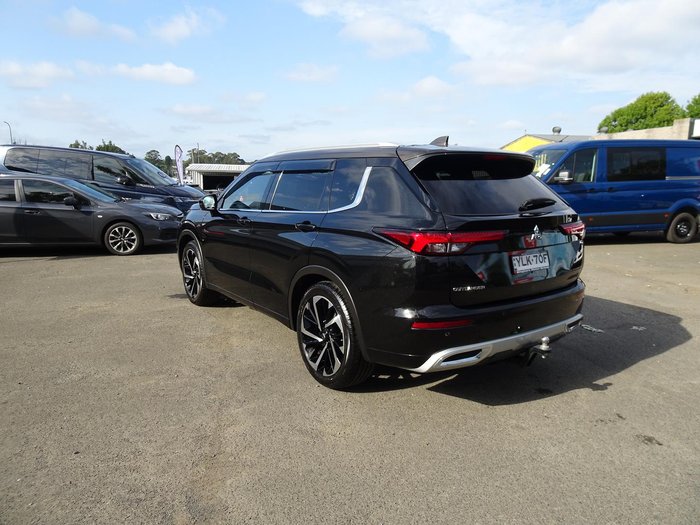 2022 Mitsubishi Outlander Exceed Tourer