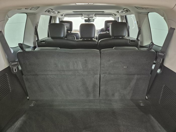 2022 Nissan Patrol Ti-L