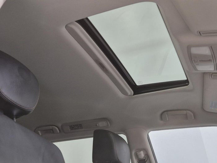 2022 Nissan Patrol Ti-L