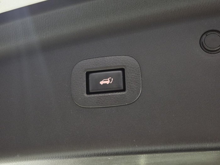 2022 Nissan Patrol Ti-L