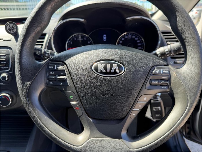 2014 KIA CERATO S