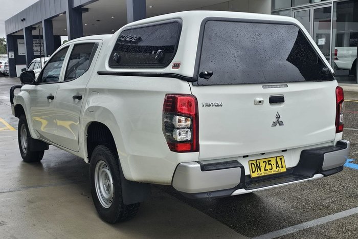 2021 Mitsubishi Triton GLX