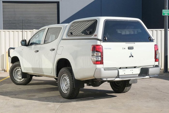 2021 Mitsubishi Triton GLX