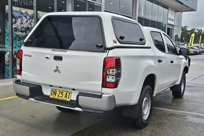 2021 Mitsubishi Triton GLX