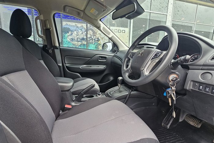 2021 Mitsubishi Triton GLX