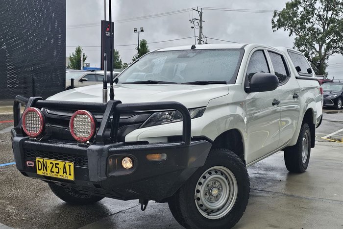 2021 Mitsubishi Triton GLX