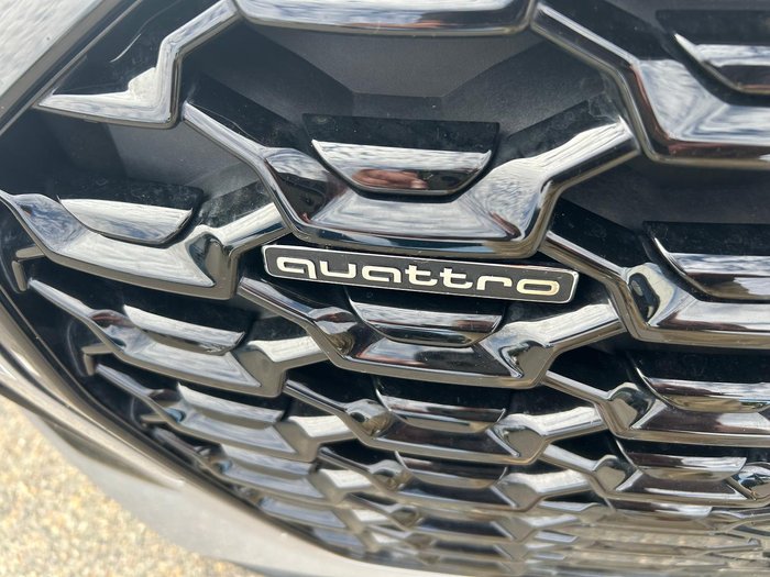 2022 Audi Q5 45 TFSI S line