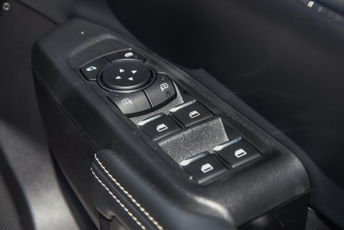 2025 Ford Everest Platinum