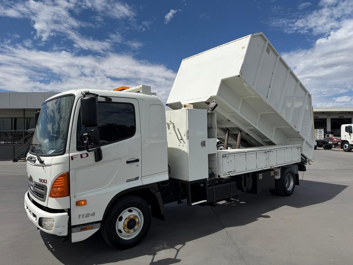 2014 Hino 500 Series FD1124