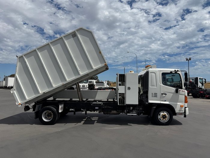 2014 Hino 500 Series FD1124
