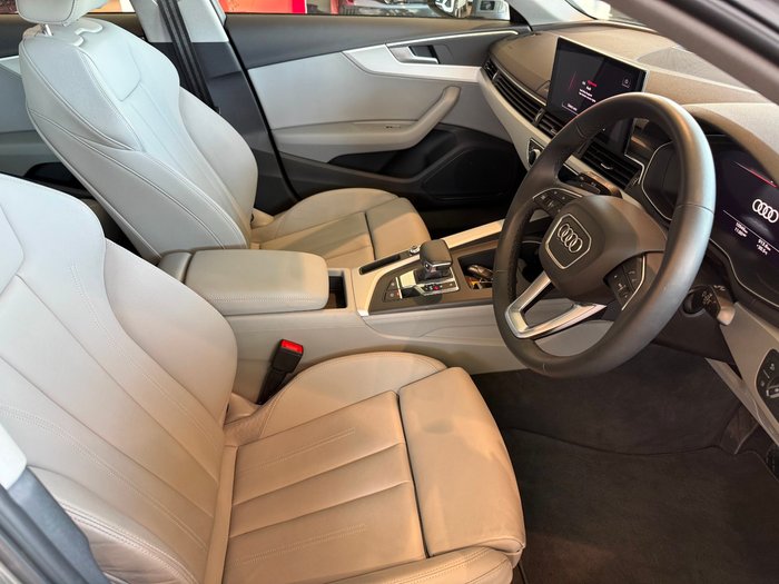 2023 Audi A4 35 TFSI S line