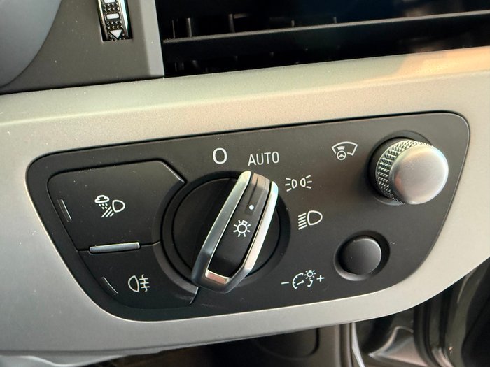 2023 Audi A4 35 TFSI S line