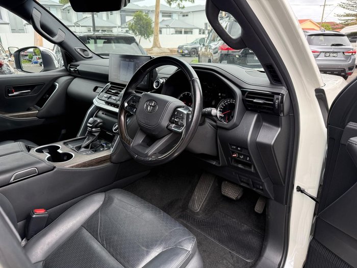 2023 Toyota Landcruiser Sahara