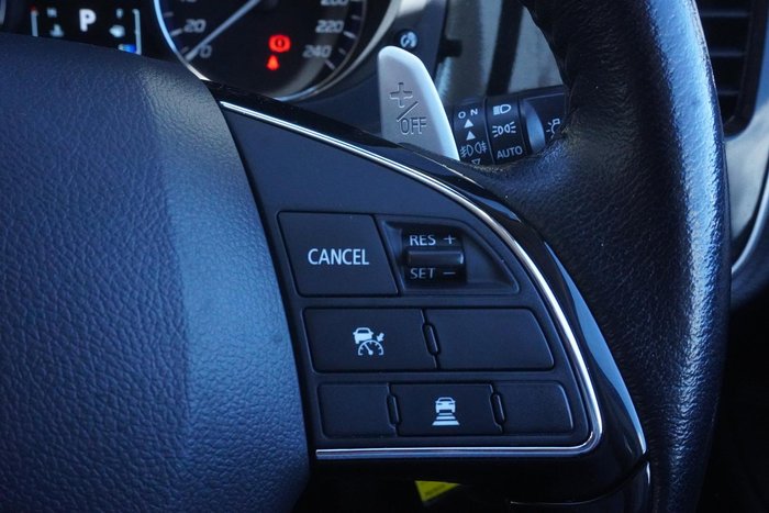 2016 Mitsubishi Outlander LS Safety Pack