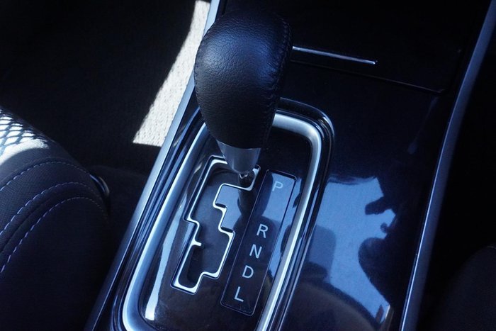 2016 Mitsubishi Outlander LS Safety Pack