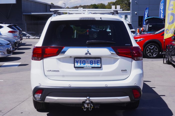 2016 Mitsubishi Outlander LS Safety Pack