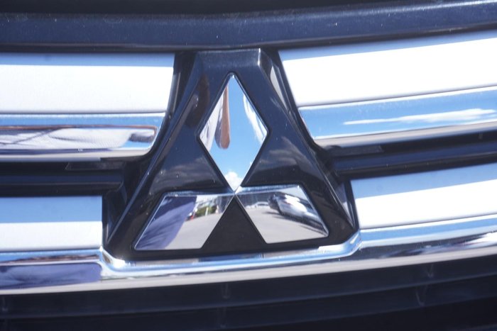 2016 Mitsubishi Outlander LS Safety Pack