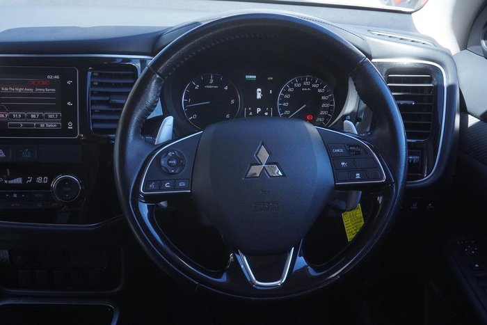 2016 Mitsubishi Outlander LS Safety Pack