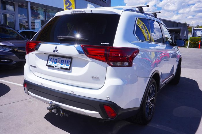 2016 Mitsubishi Outlander LS Safety Pack