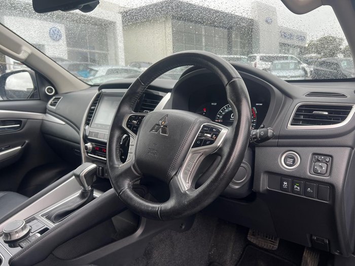 2022 Mitsubishi Pajero Sport Exceed