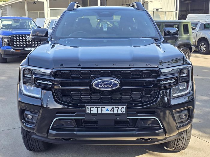 2025 Ford Ranger PHEV Stormtrak