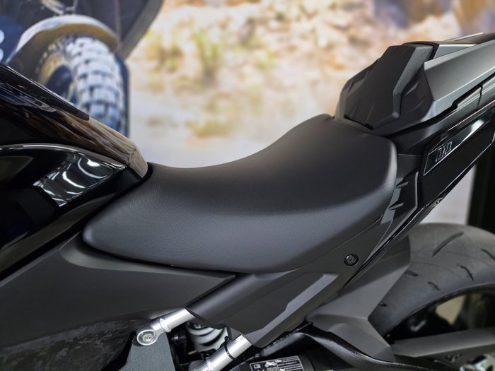 2025 Suzuki GSX-S1000 BLACK