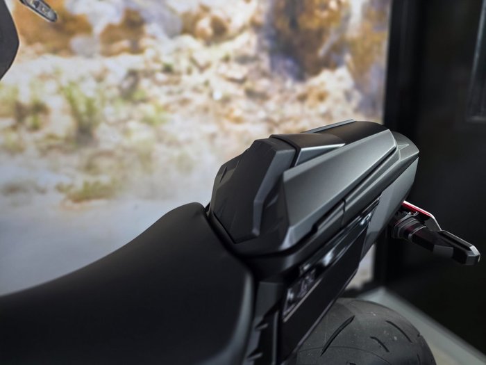 2025 Suzuki GSX-S1000 BLACK