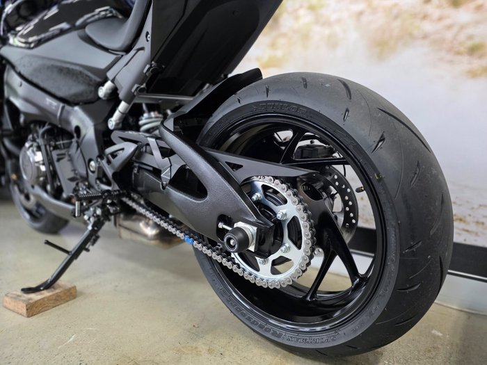 2025 Suzuki GSX-S1000 BLACK