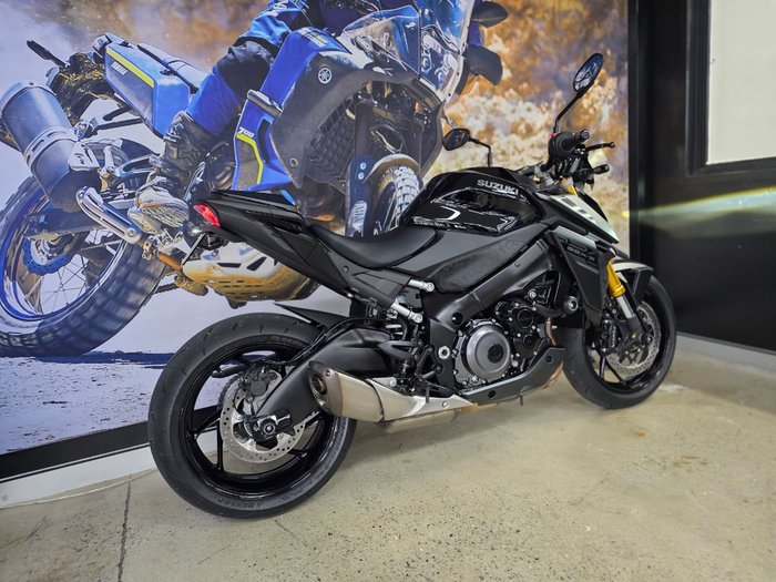 2025 Suzuki GSX-S1000 BLACK