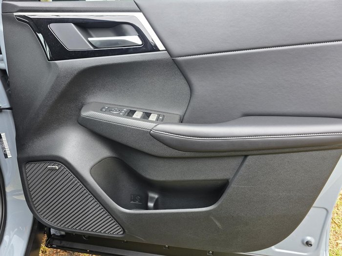 2025 Mitsubishi Outlander LS