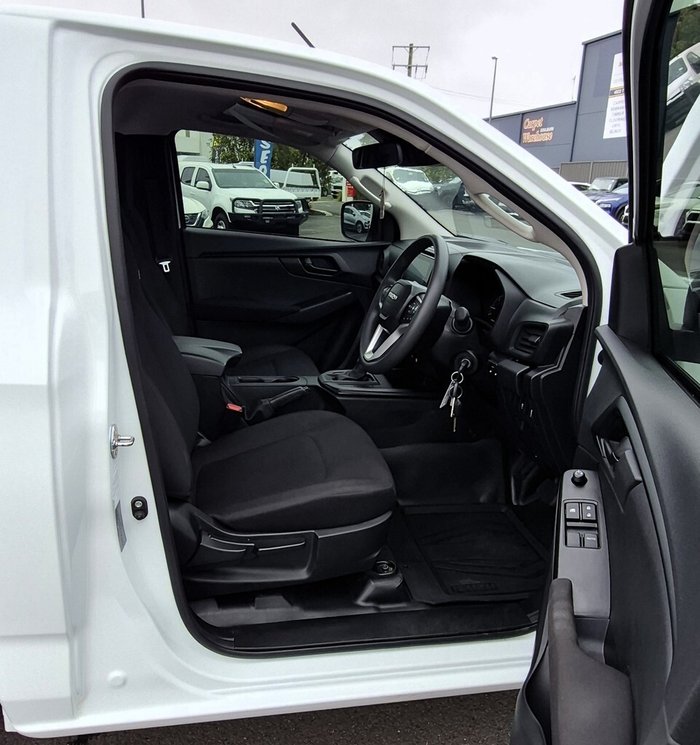 2025 Isuzu D-MAX SX High Ride