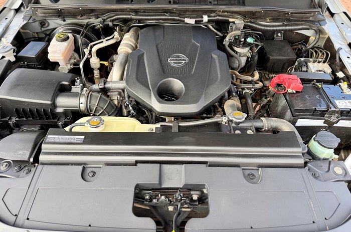 2022 Nissan Navara SL
