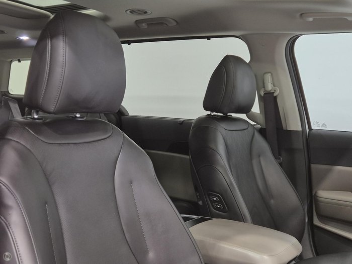 2024 Kia Carnival GT-Line