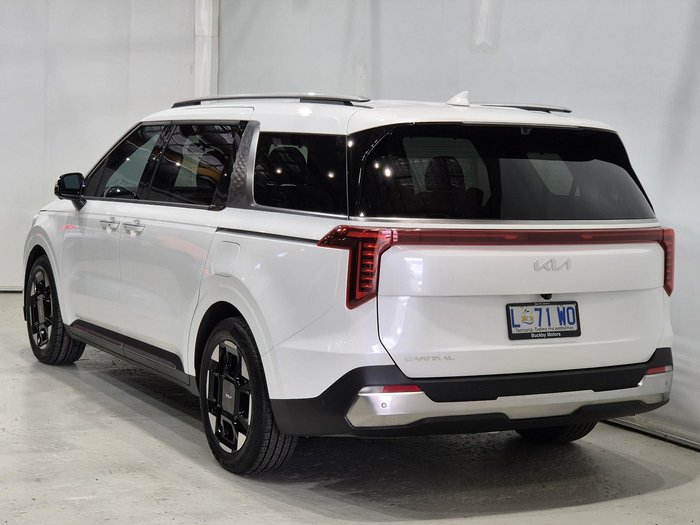 2024 Kia Carnival GT-Line