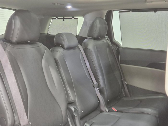 2024 Kia Carnival GT-Line